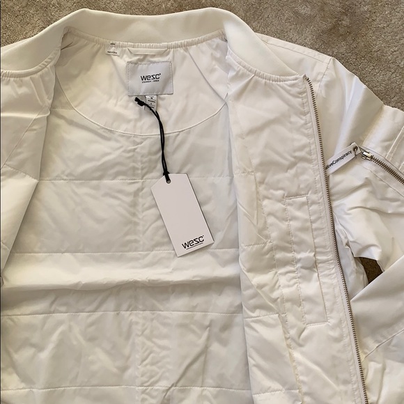 bomber jacket WESC. White L/XL ( Womens XL/XXL)  light camo L (XL) - Picture 4 of 8